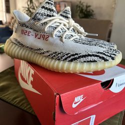 Yeezy 350 Zebra V2 Sz 12 