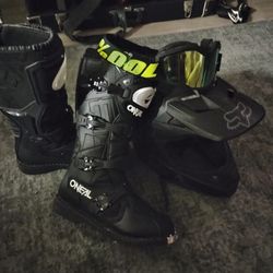 Fox And O'Neill Riding Gear