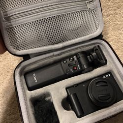 Sony ZV-1F  Vlog Camera