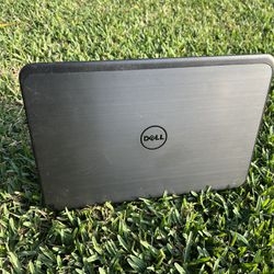 DELL LAPTOP WINDOWS 10 PRO 500 Gig Hard Drive 4 Gig Ram Memory  With  Original Charger  WiFi  Camera Bluetooth  Everything Works Great 