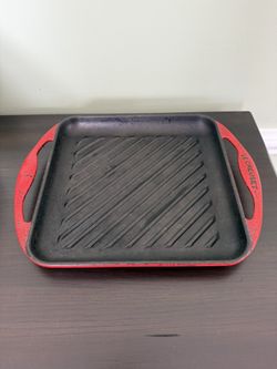 Le Creuset Cast Iron 9"x 9” Griddle Pan