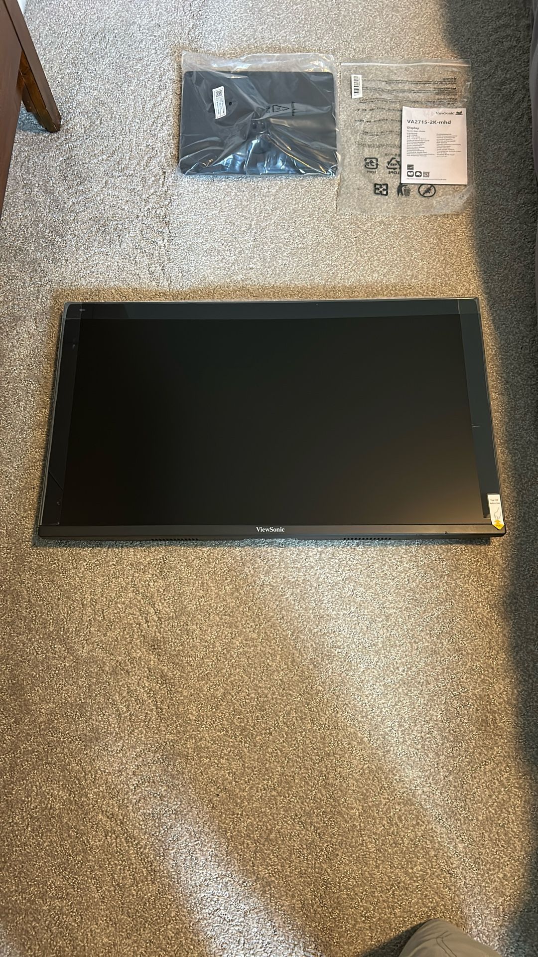 Monitor (27 Inch)