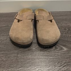 Men’s Size 9 Comfort Birkenstock Clogs