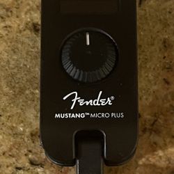 Fender Mustang Micro Plus 