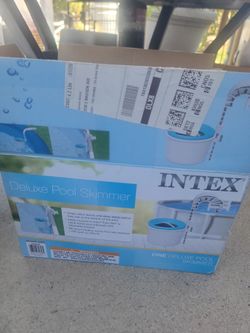 Intex Deluxe pool skimmer