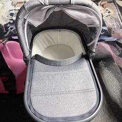 Uppa Baby Vista 2 Bassinet