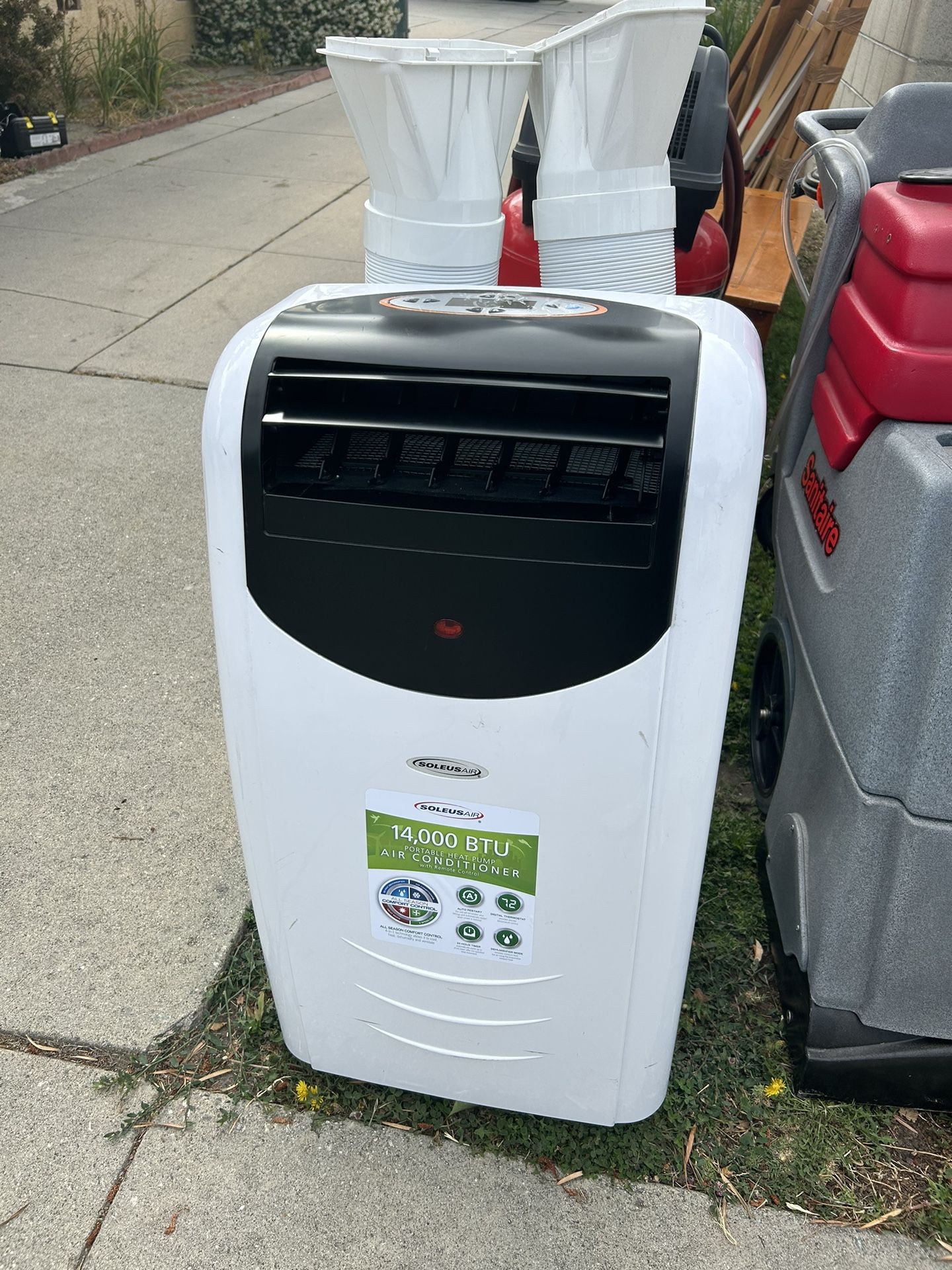 Soleus Air 14000 BTU Portable Air Conditioner for 550 Square Feet Sq. Ft.  with Remote Included for Sale in Downey, CA - OfferUp