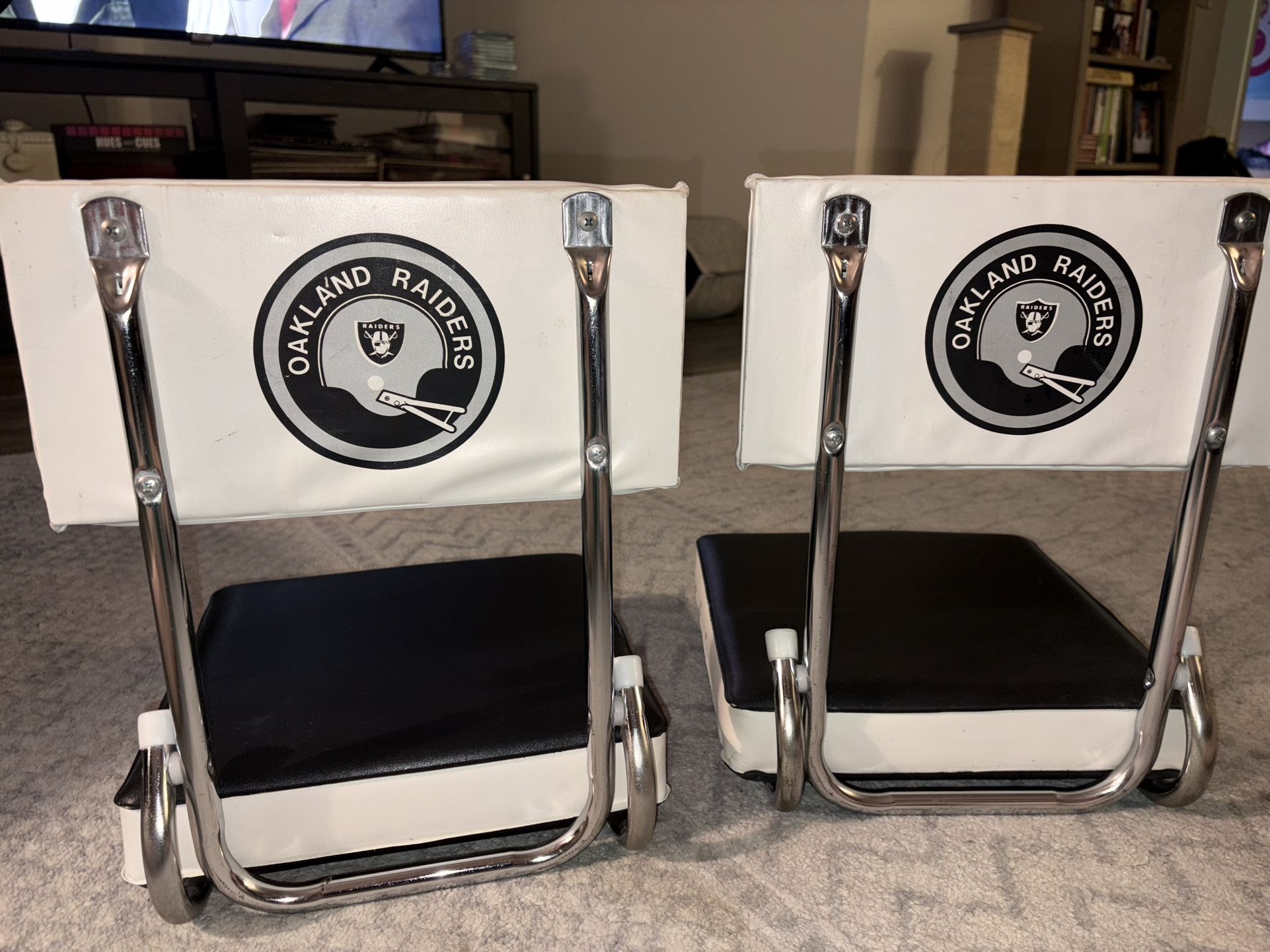 OAKLAND RAIDERS VINTAGE STADIUM SEATS