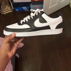 Nike courts, black and white, size 11