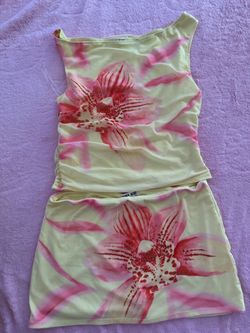 Two piece set