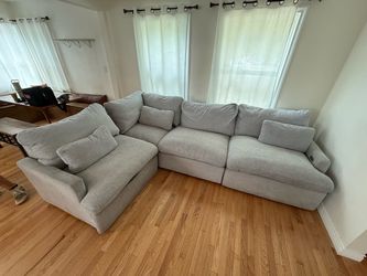 Living Spaces Jolene Power Reclining L-Shaped Modular Sectional with 2 Power Recliners & USB