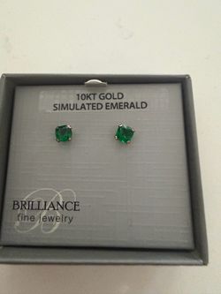 10K GOLD STUDDS