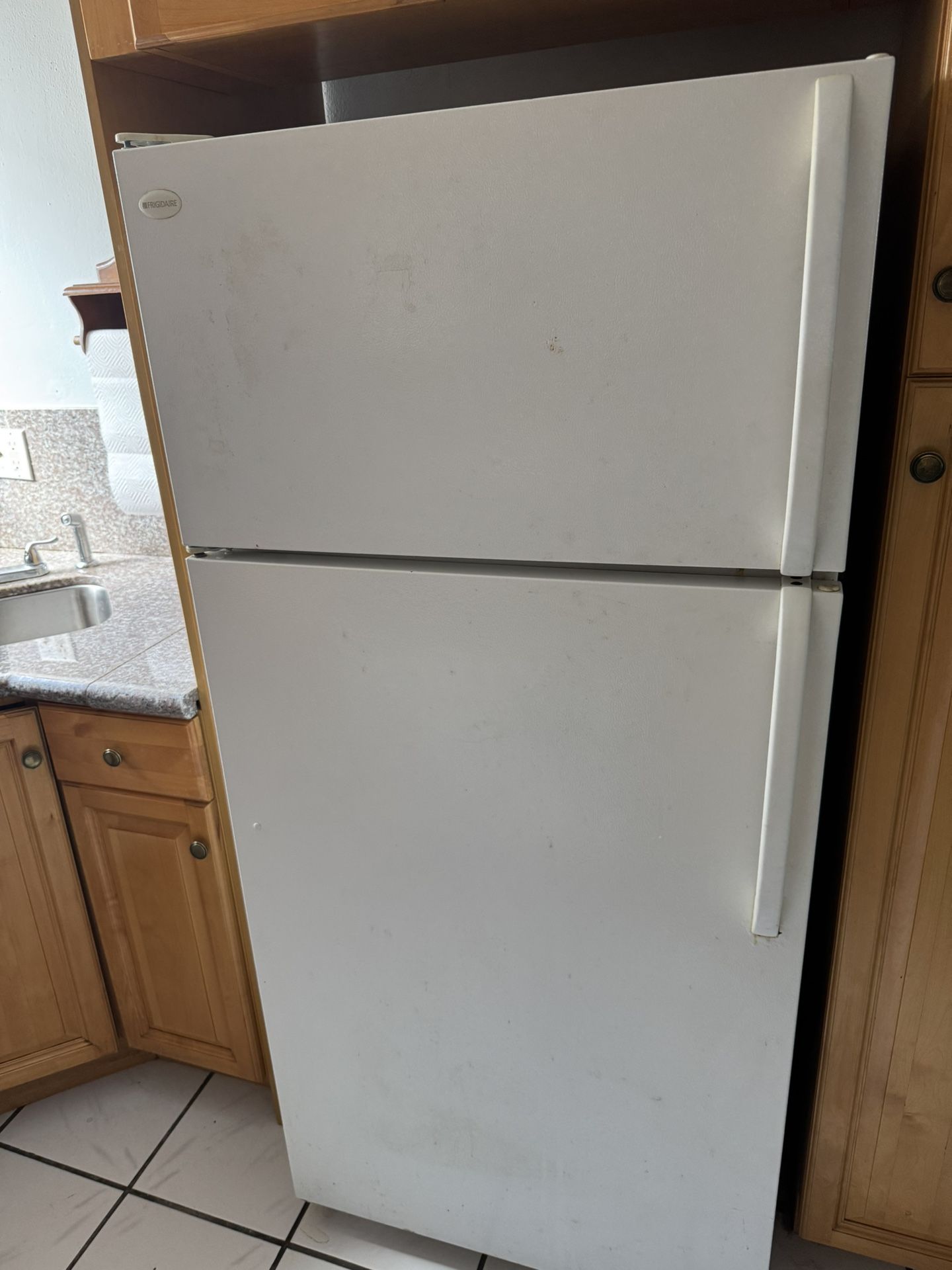 Refrigerator For Sale
