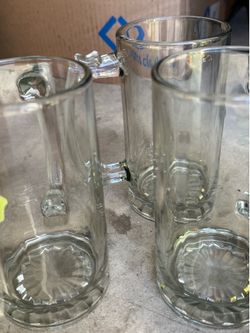 3 Glass with cups with handles