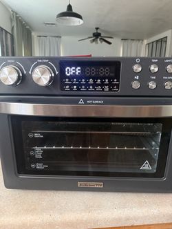 Beelicious Pro countertop oven with digital display and multiple cooking modes