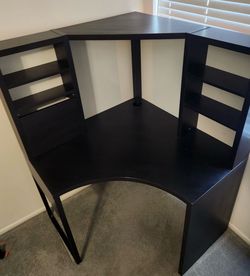 Black corner desk