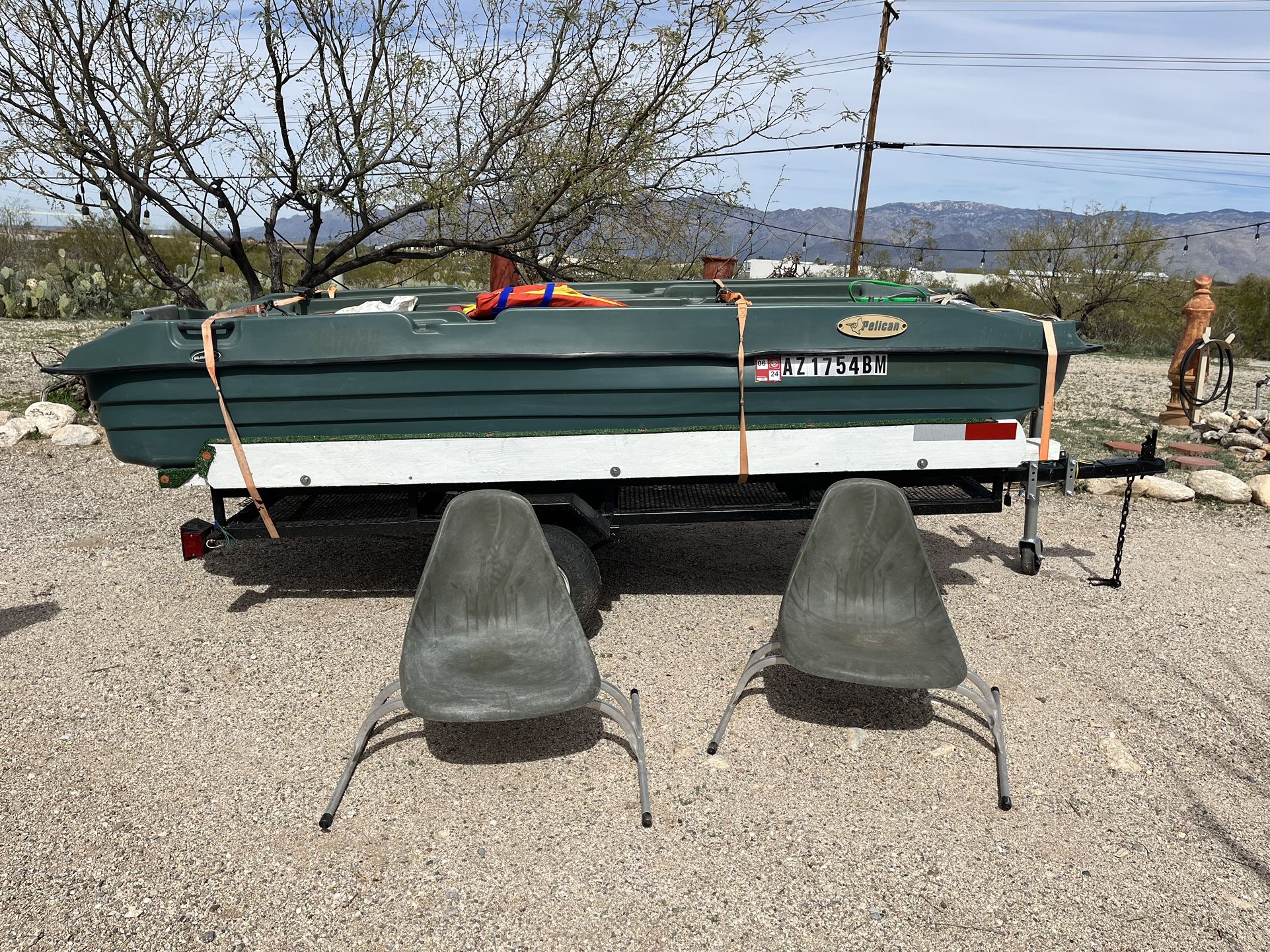 Pelican Fishing Boat W/trailer