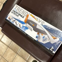 Electronic water gun