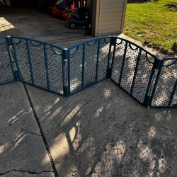 Baby/dog Barrier Fence collapsible and Removable Pieces