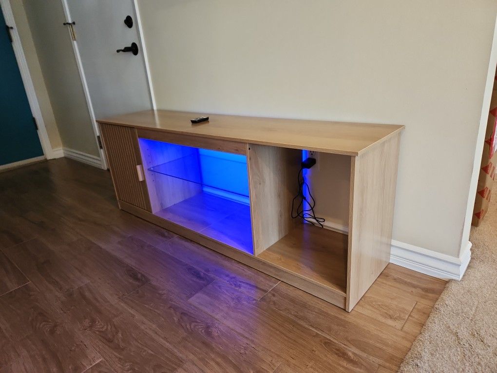 57" TV  Stand