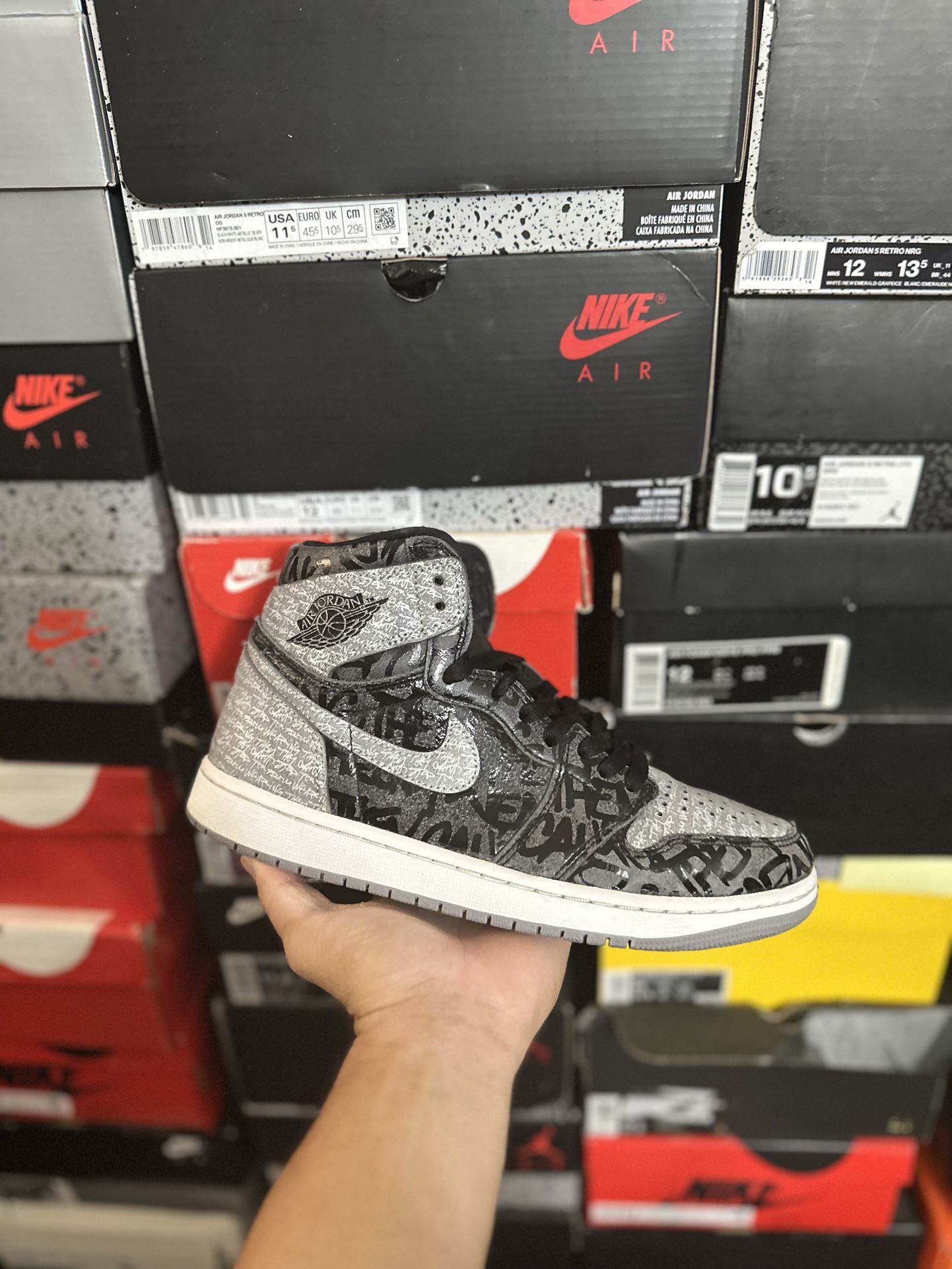 Jordan Rebellionaire 1s size 9 USED