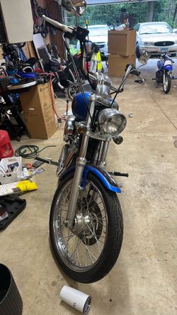 04 Harley sportster 883L