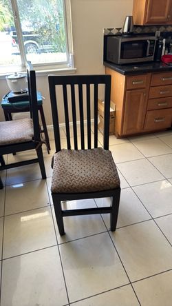 Dining table chairs