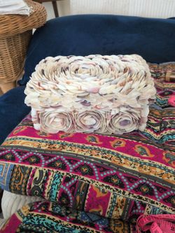 Vintage costal seashell box