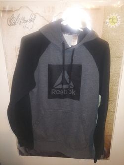 Reebok hoodie size medium