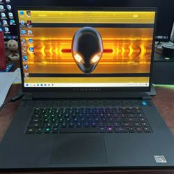 Alienware👽   Gaming   Laptop💻 