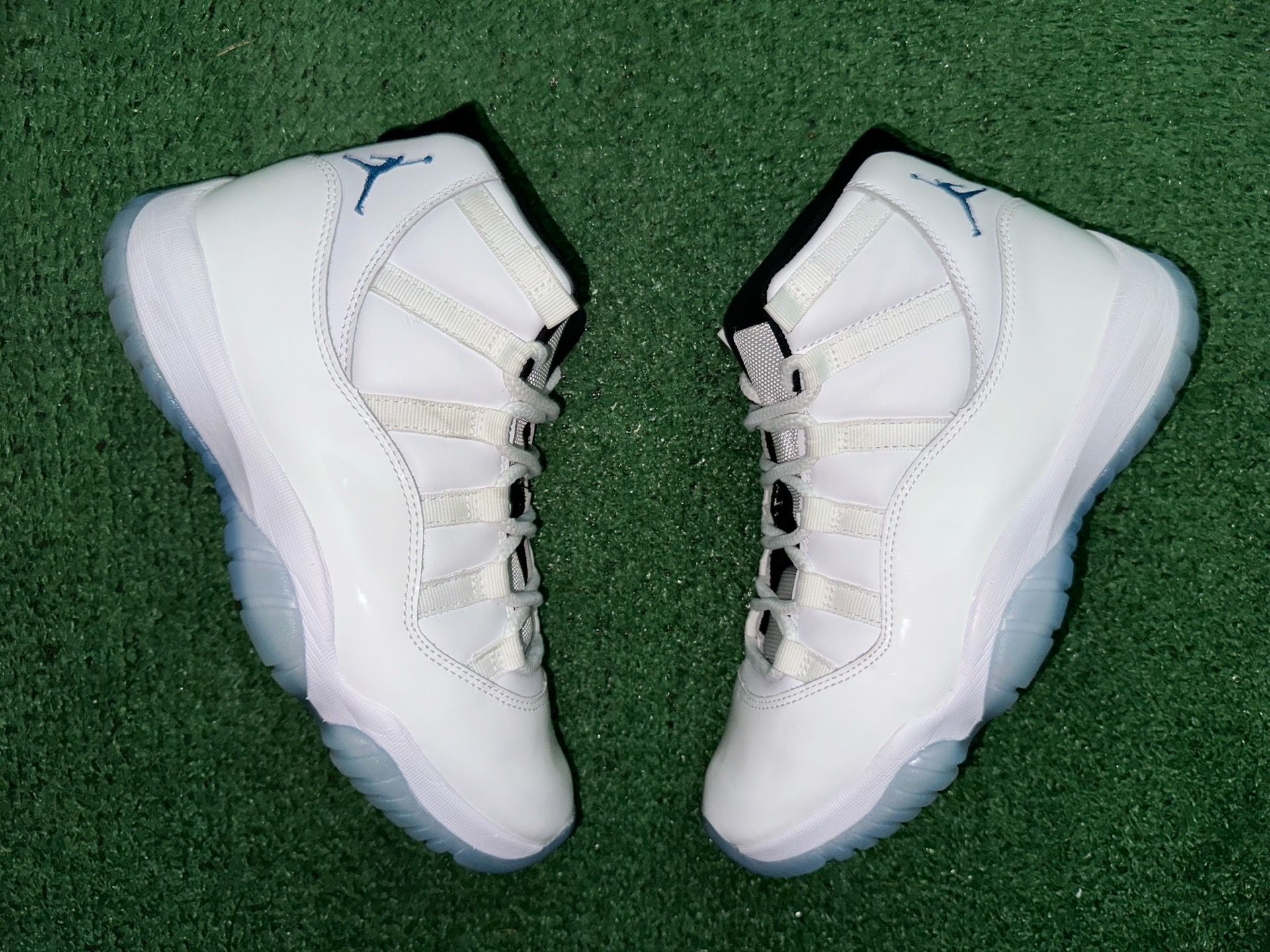 Jordan 11 “Legend Blue” Size 7.5 Men