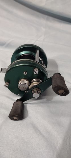 Abu 5000 D Baitcast Reel