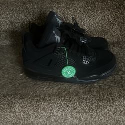 black cat 4s 