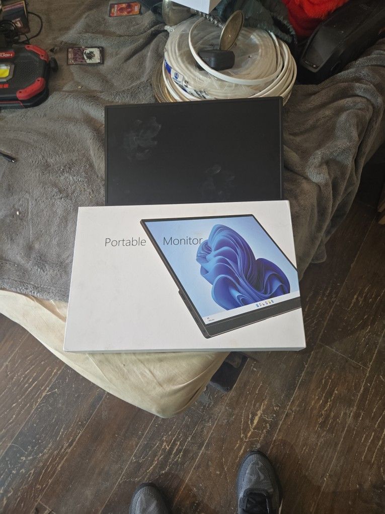 Portable Monitor
