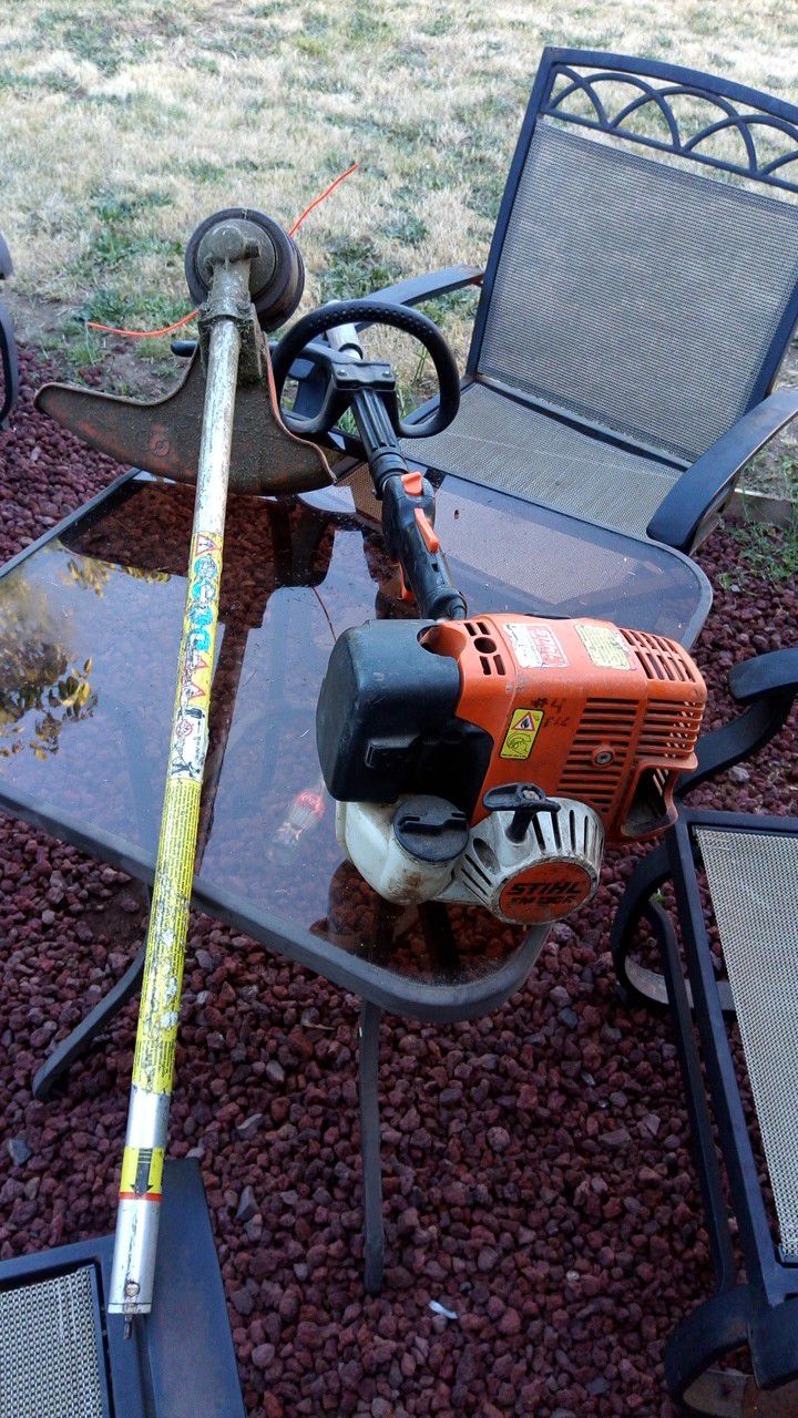 STIHL XM 130R WEED EATER WITH ATTACHMENT