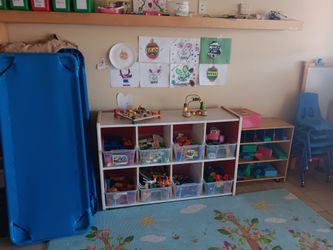 Furniture toyshelf.