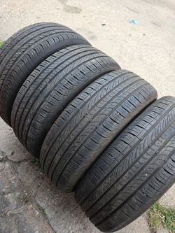 4 tires 225/60/17  2 brands