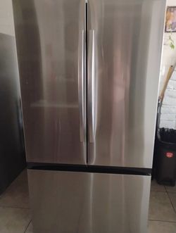 Samsung Bespoke Standard-Depth Mega Capacity Wide French Door