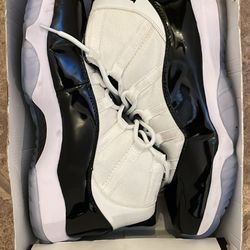 Size 13 Jordan 11 Concord 