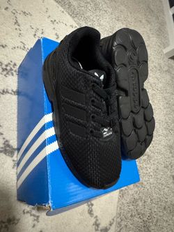 Toddler Boy Adidas Size 9 1/2
