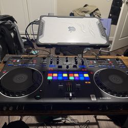 Pioneer DDJ-Rev 5 Dj Controller 