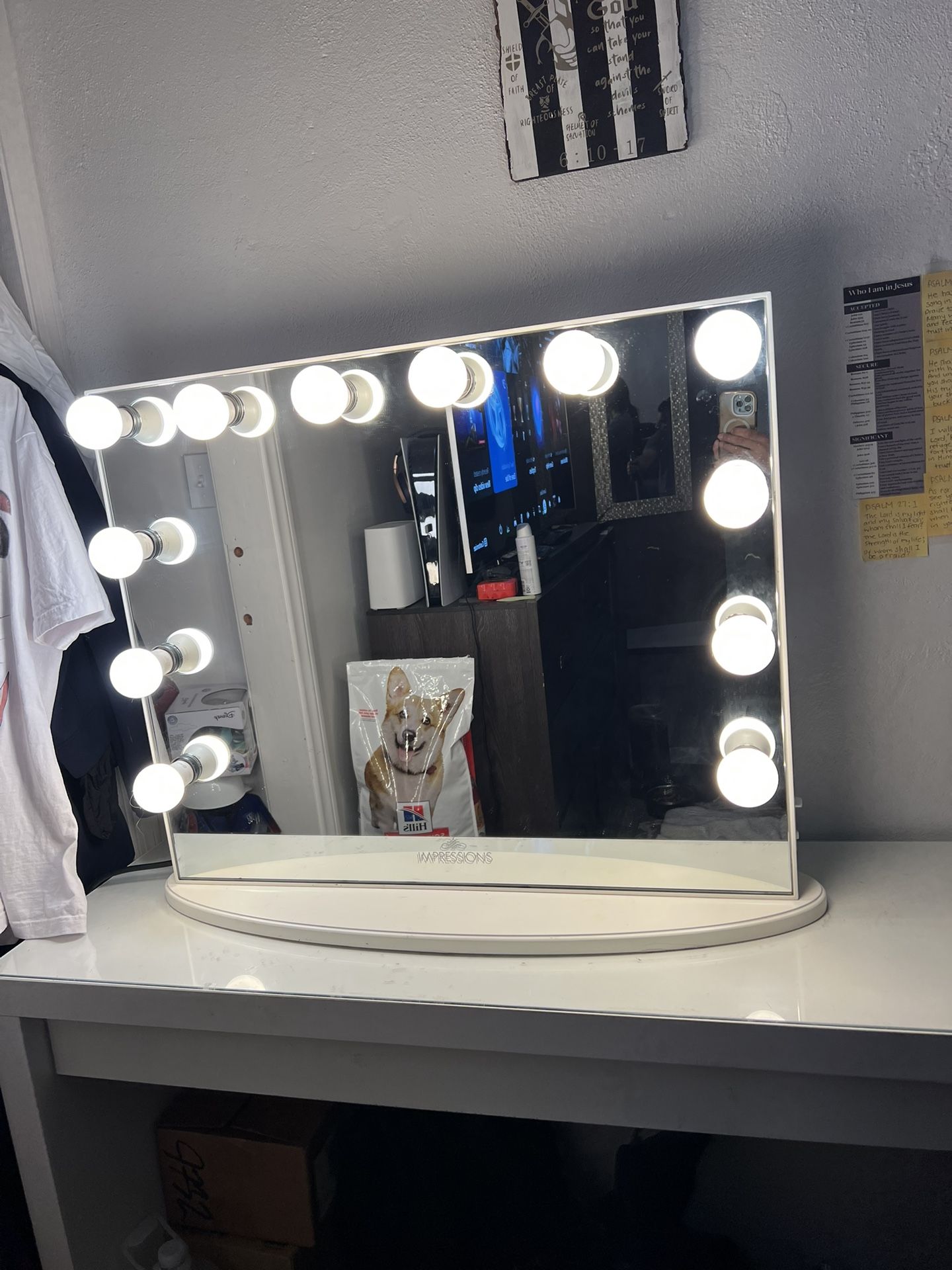 Impressions Vanity