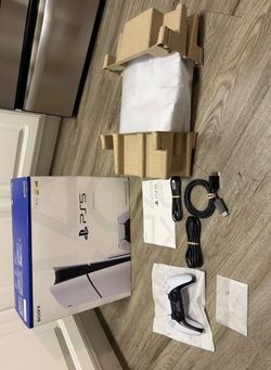 🔥🔥Bundle BRAND NEW PS5 slim Disc 1TB FULL BOX