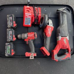 Milwuakee Tool Set 