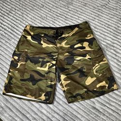 Quiksilver Men's Tie Closure 10" Inseam Polyester Camouflage Board Shorts 40