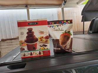 Chocolate Fountain With Bag Of Chocolate