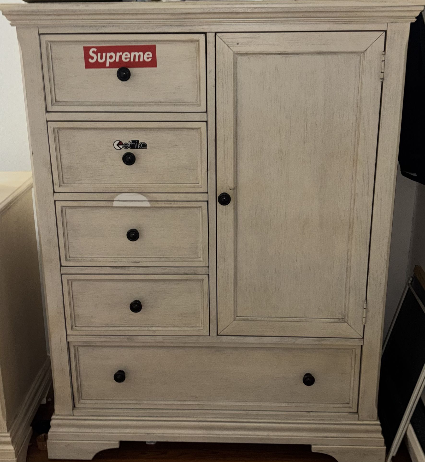 CHIFFEROBE / CHEST DRAWER - OLIVIA WESTWOOD DESIGN - SPACIOUS - WHITE