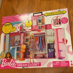 Brand New Barbie Dream Closet Doll and Playset