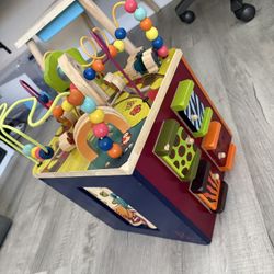 Zany Zoo - Activity Cube https://offerup.com/redirect/?o=Yi50b3lz Brand 