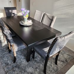 Poundex DINING Table 